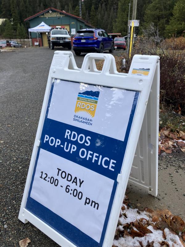 20251029 pop up office Eastgate fire hall exterior sign